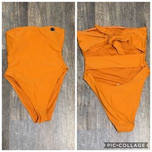 Strapless one piece swimsuit